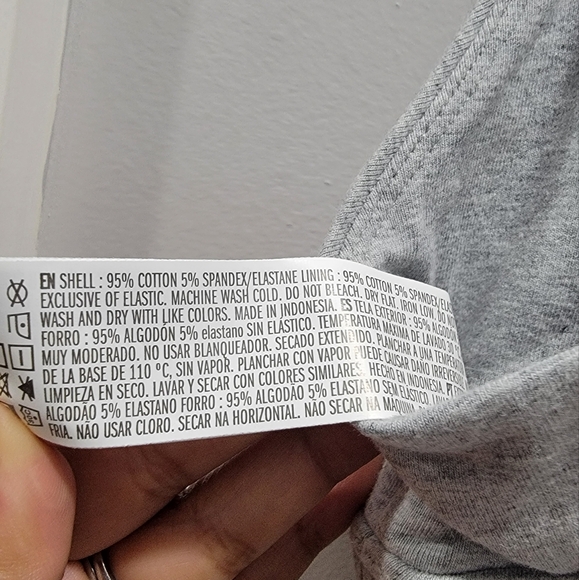 Forever 21 Front Knot Peek-a-Boo Sports Bra - Picture 10 of 10